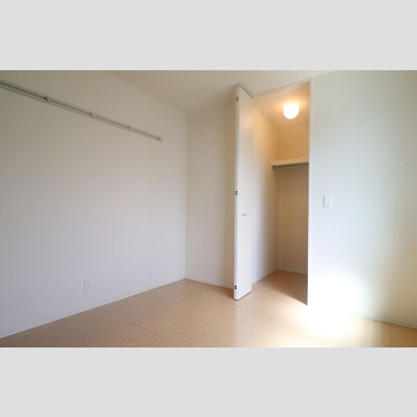 その他 (201 洋室)