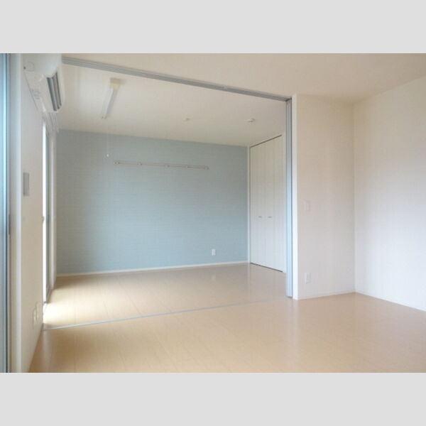 その他 (201 洋室)