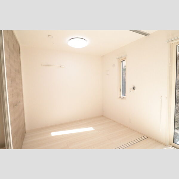 その他 (102　洋室)