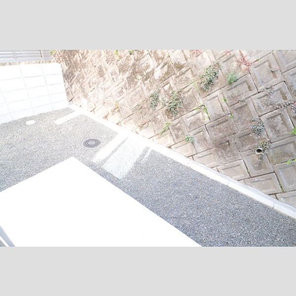 その他 (102　専用庭)