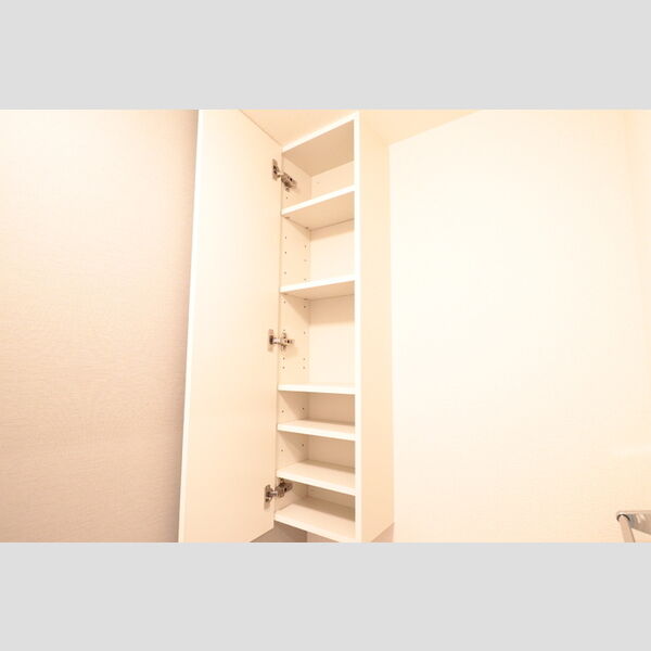 その他 (102　トイレ収納棚)