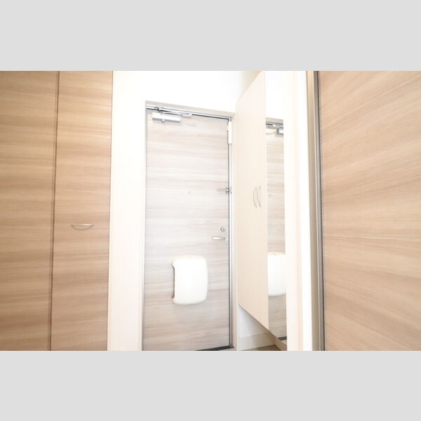 玄関 (102　玄関・シューズボックス)