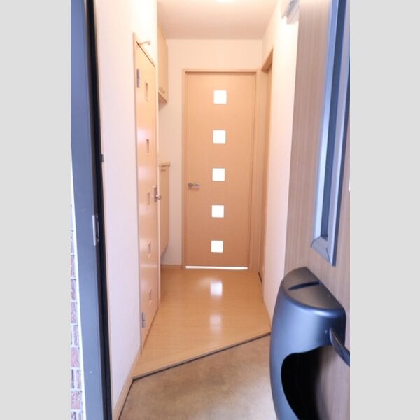 玄関 (201　玄関)