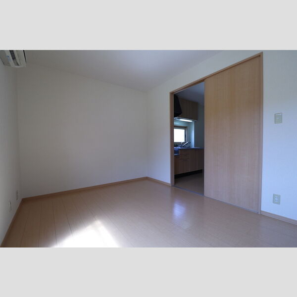 居室・リビング (203　洋室)