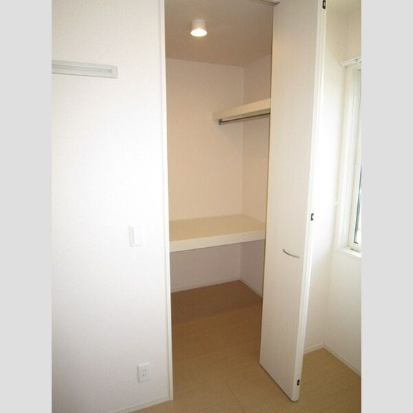 収納 (B棟207 ウォークインクローゼット)