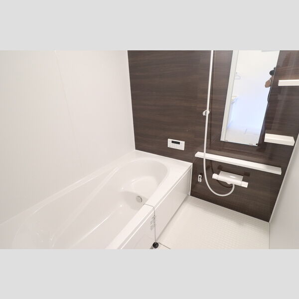 バス (206　浴室)