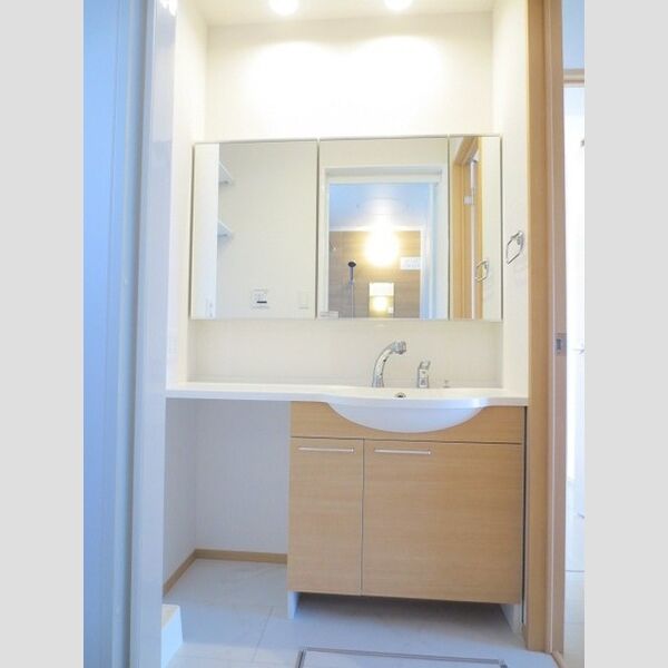 洗面所 (102　洗髪洗面化粧台)