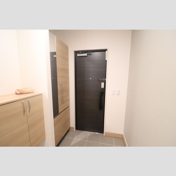 玄関 (102号　玄関)