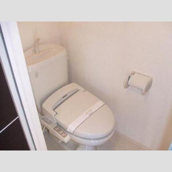 トイレ (103 温水洗浄便座)