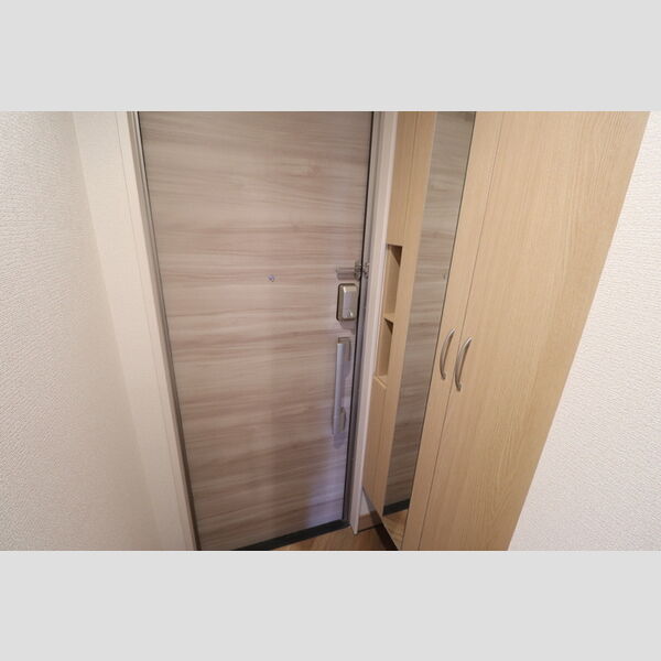 玄関 (105 玄関)