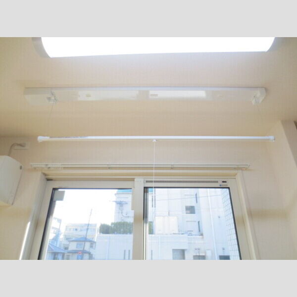 その他 (101 室内物干し)