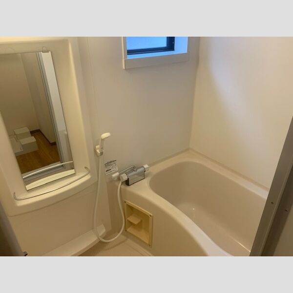 バス (203　浴室)