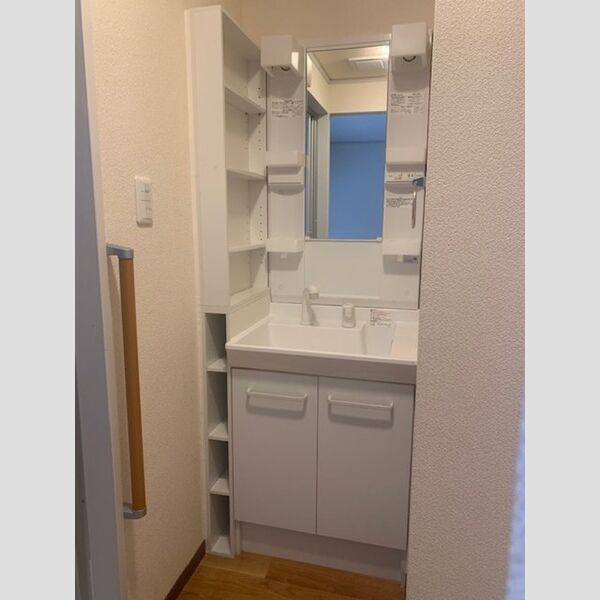 洗面所 (203　洗面室)