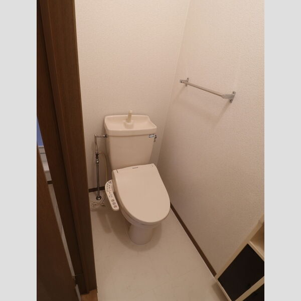 トイレ (温水洗浄暖房便座)