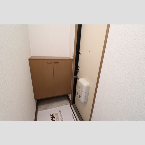 玄関 (玄関)