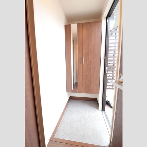 玄関 (105　玄関)