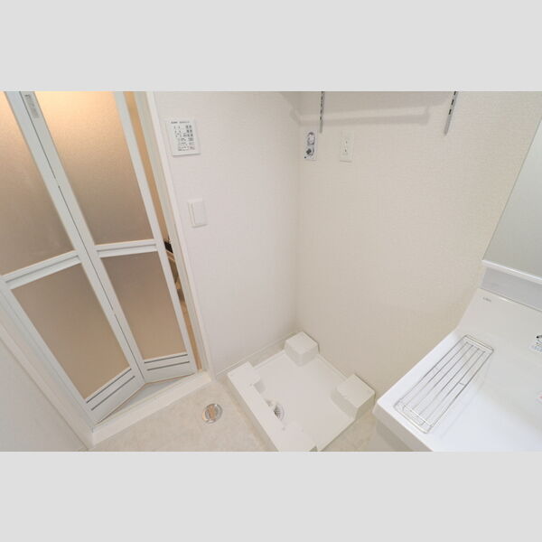 その他 (室内洗濯機置場)