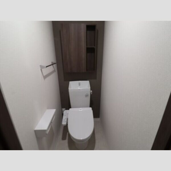 トイレ (温水洗浄暖房便座)