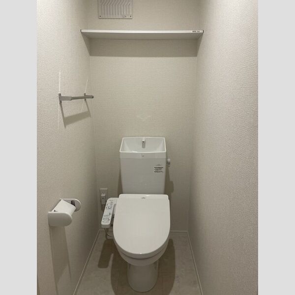 トイレ (温水洗浄暖房便座)