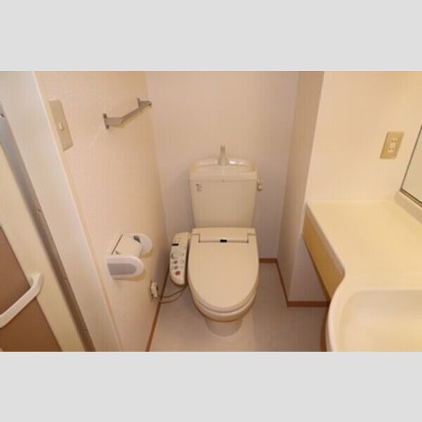 トイレ (102　トイレ)