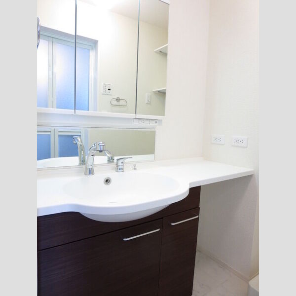 洗面所 (201　洗面所)