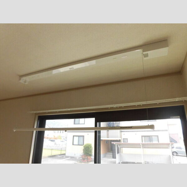 その他 (室内物干し)