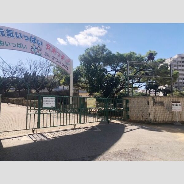現地周辺 (那覇市立安謝小学校まで290m)