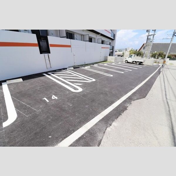 駐車場 (駐車場)