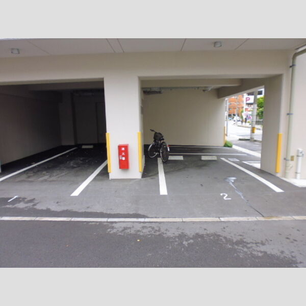 駐車場 (駐車場)