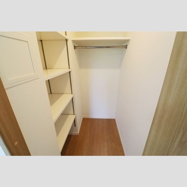 収納 (206　ウォークインクローゼット)