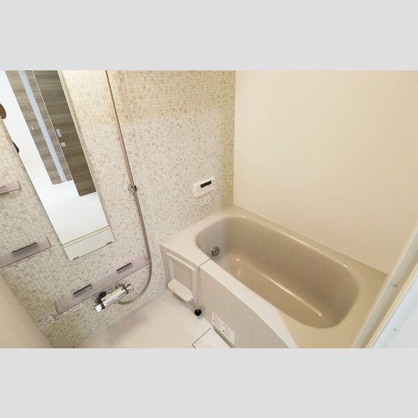 バス (702　浴室)