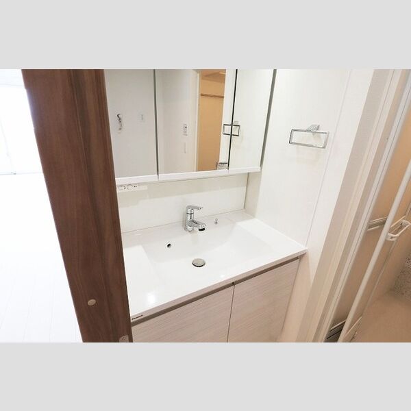 洗面所 (702　洗面台)