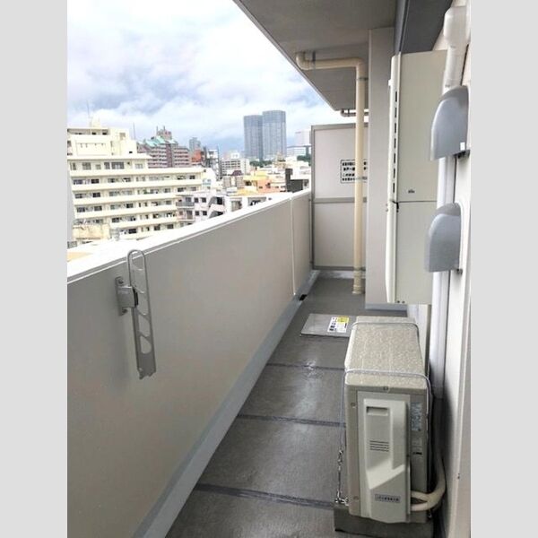 バルコニー・ベランダ (705　バルコニー)