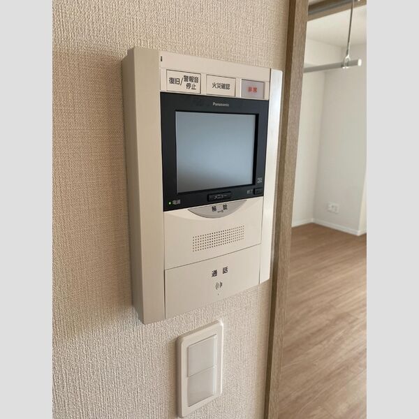 その他設備 (403 インターホン)