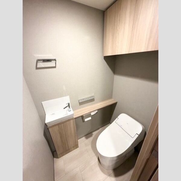 トイレ (703　トイレ)