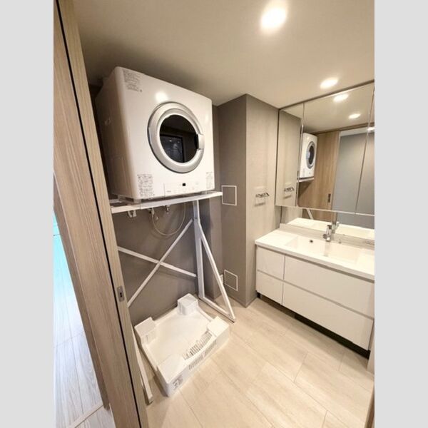 洗面所 (703　洗面所)