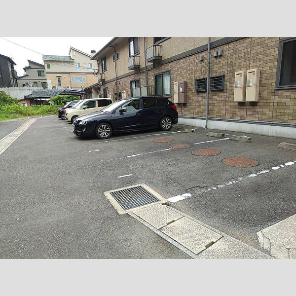 駐車場 (駐車場)