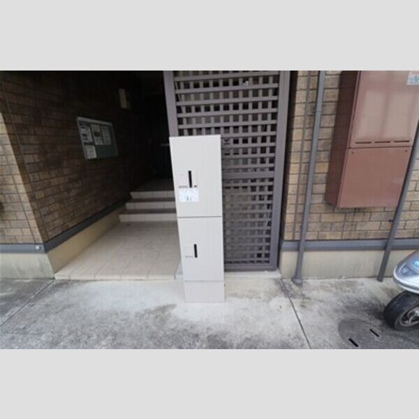 現地周辺 (宅配ボックス)