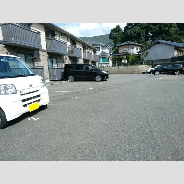 駐車場 (駐車場)