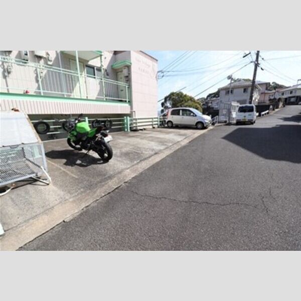 駐車場 (駐車場)