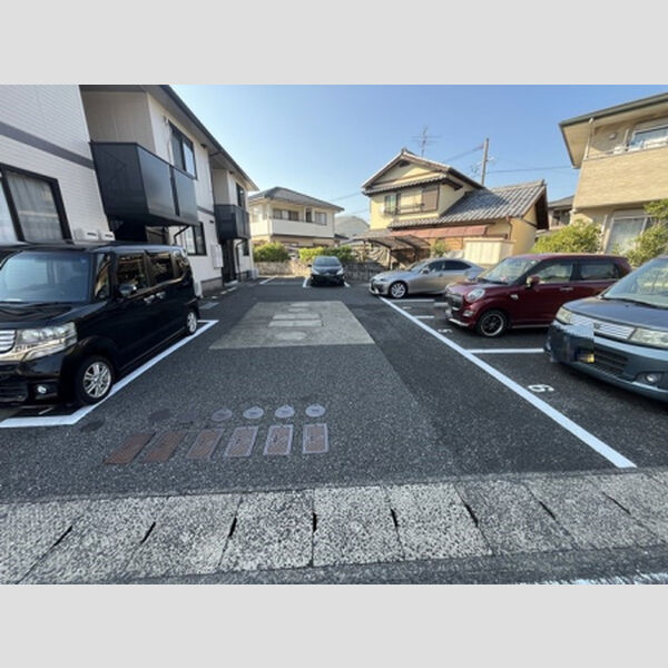 駐車場 (駐車場)