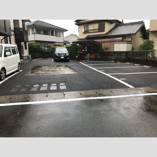 駐車場 (駐車場)