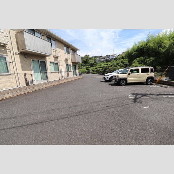 駐車場 (駐車場)