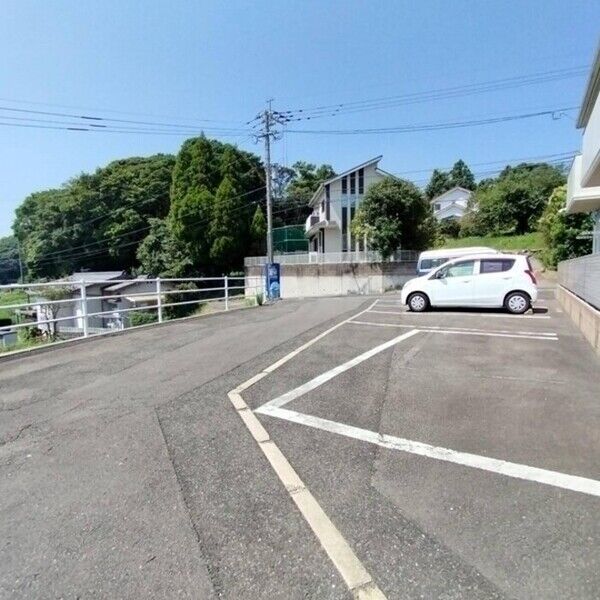 駐車場 (駐車場)