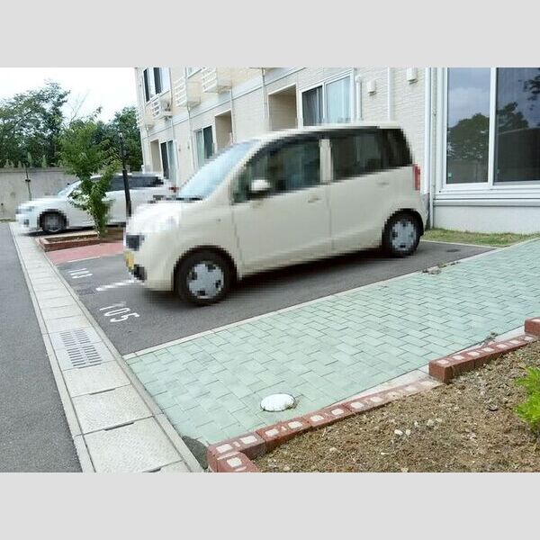 駐車場 (駐車場)