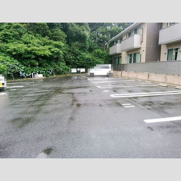 駐車場 (駐車場)