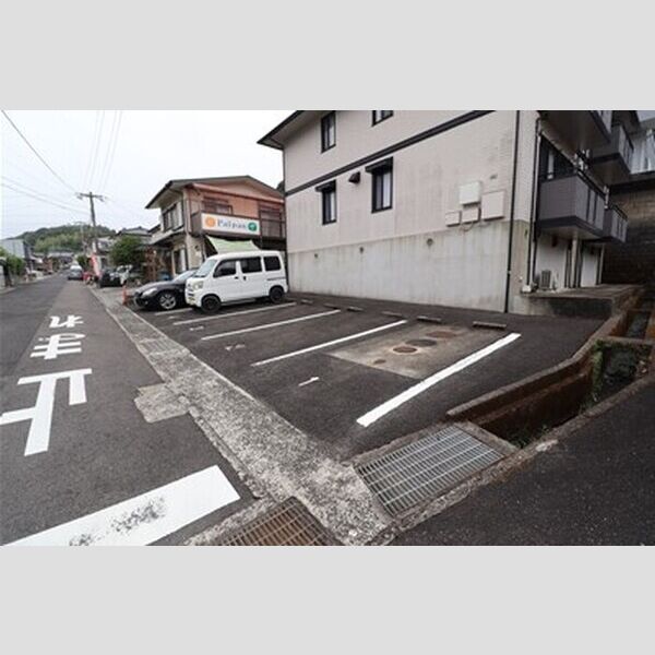 駐車場 (駐車場)
