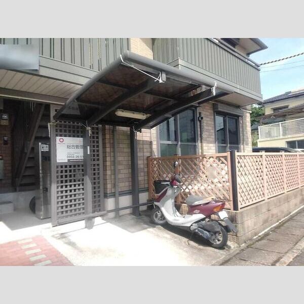 現地周辺 (駐輪場)