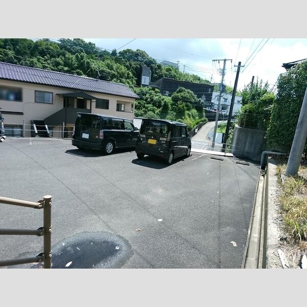 駐車場 (駐車場)