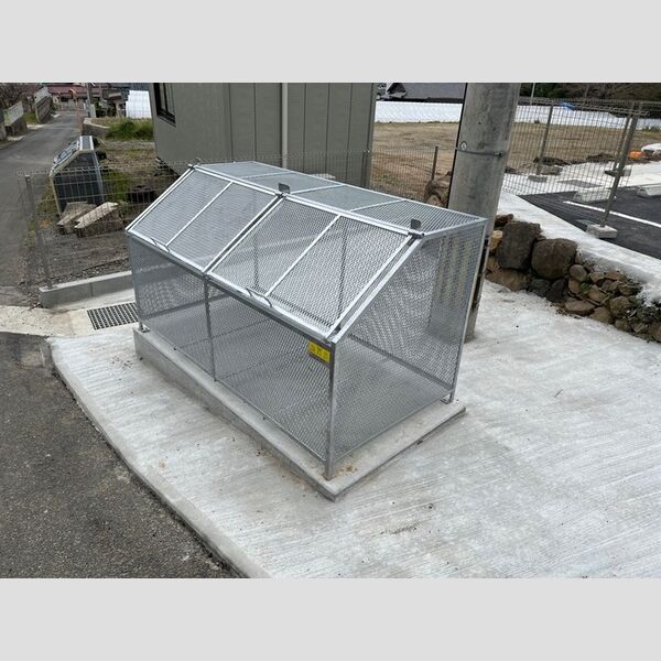 現地周辺 (ゴミ置き場)